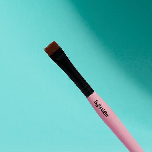 Közepesen keskeny korrektor szemöldök ecset 07